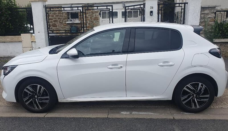 Peugeot 208 100cv EAT8 ALLURE AUTO ECOLE