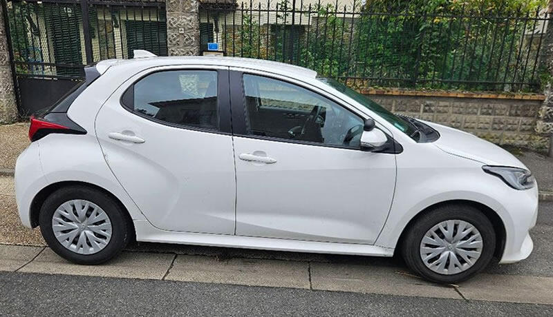 Toyota yaris hybride  boite auto  116h dynamic business