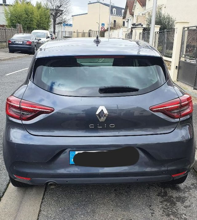 galerie2-clio5-03-22-23.jpg